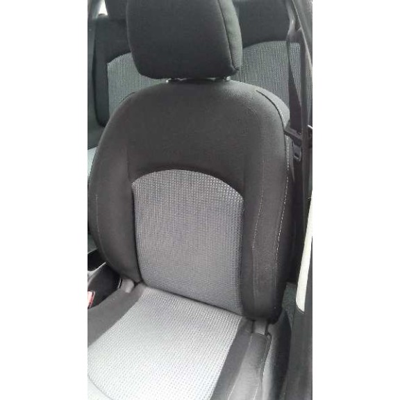 peugeot 206 berlina del año 2003