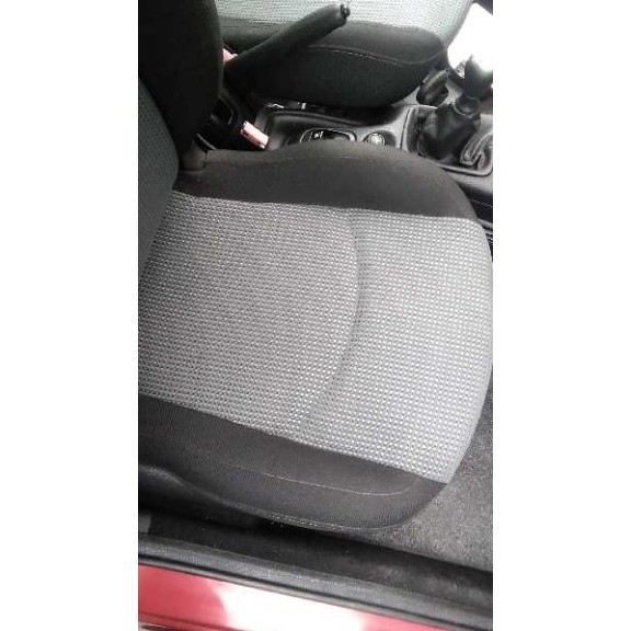 peugeot 206 berlina del año 2003