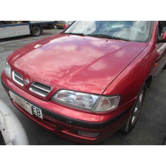 nissan primera berlina (p11) del año 1999