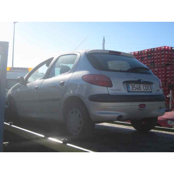 peugeot 206 berlina del año 2002