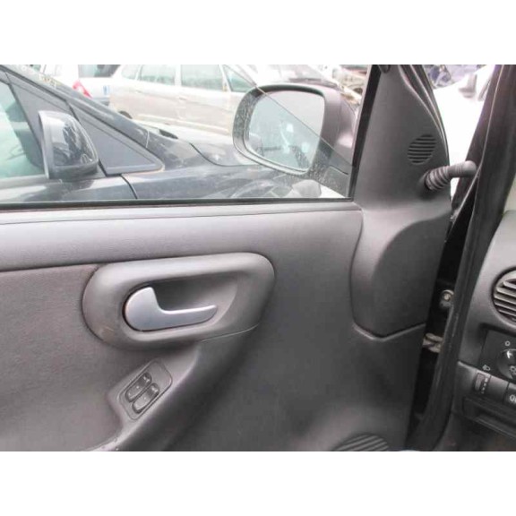 opel corsa c del año 2004