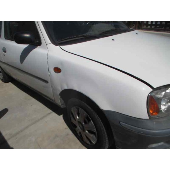 nissan micra (k11) del año 2001