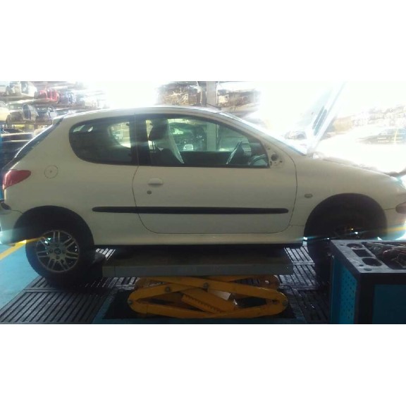 peugeot 206 berlina del año 2003