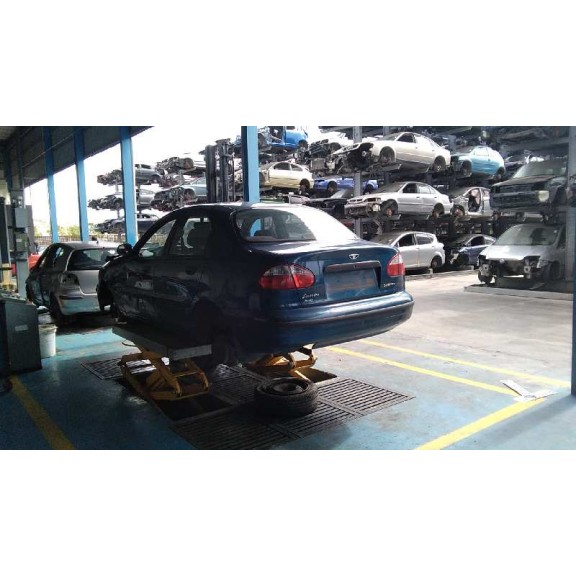 daewoo lanos del año 2000