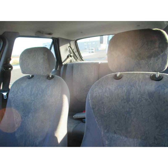 ford fiesta berlina del año 1997