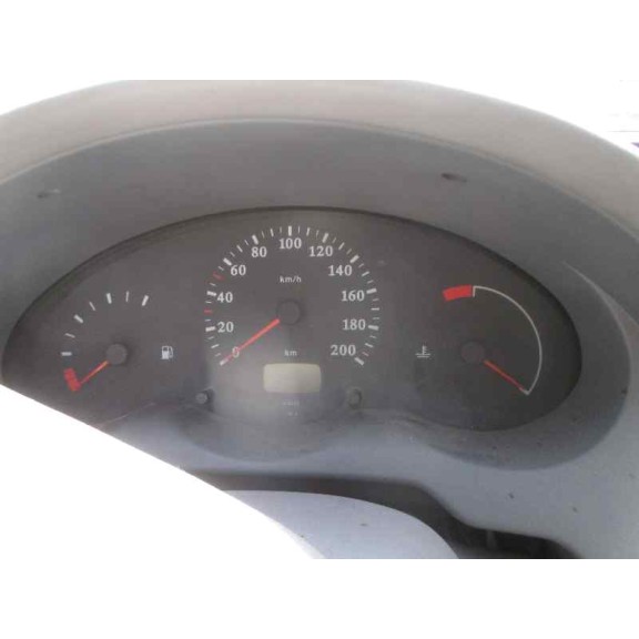 nissan micra (k11) del año 2001