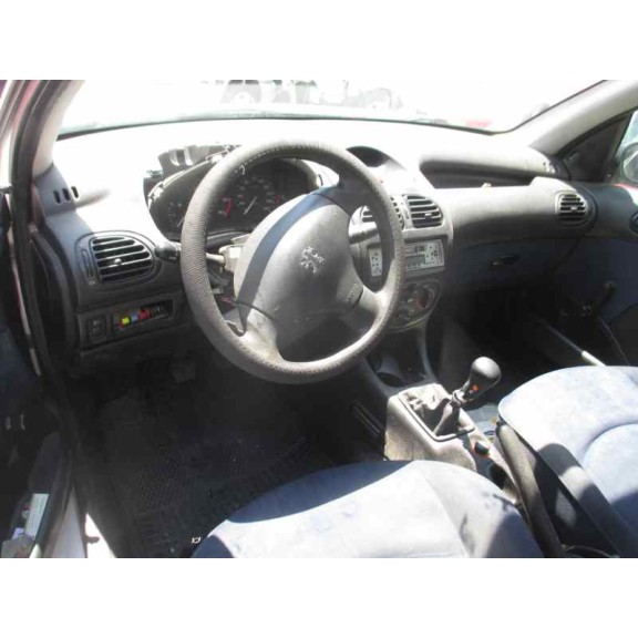 peugeot 206 berlina del año 2004