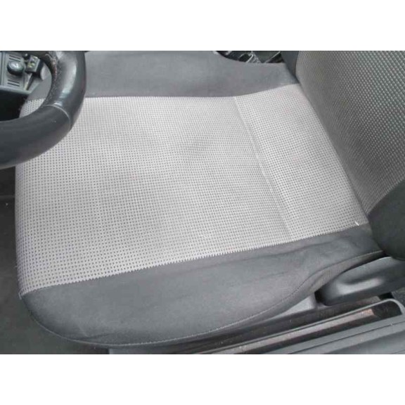 opel corsa c del año 2004