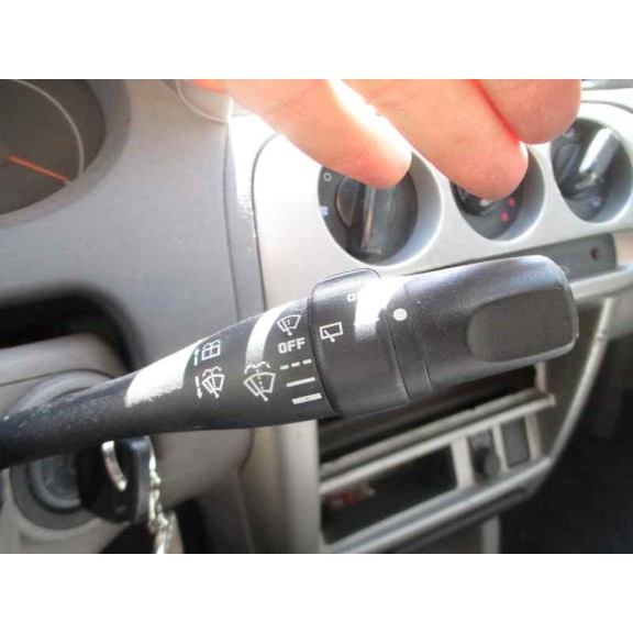 nissan micra (k11) del año 2001