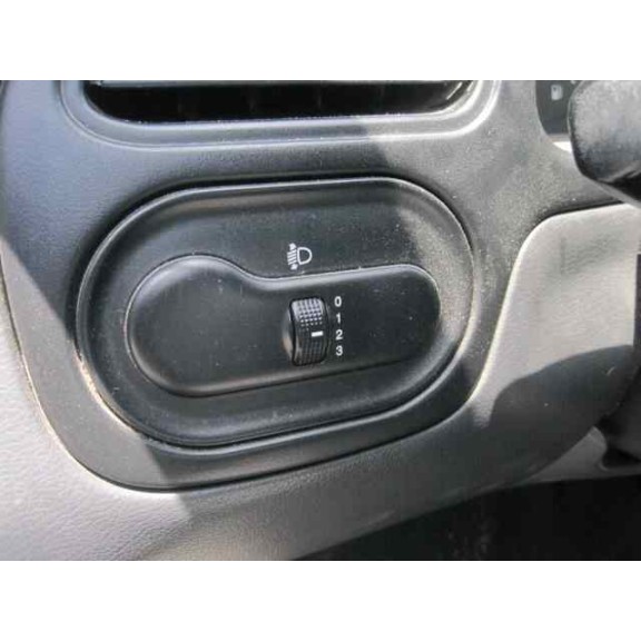 daewoo lanos del año 2000