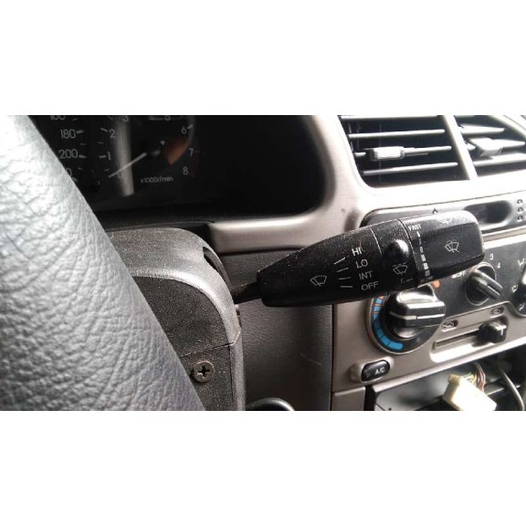 daewoo lanos del año 2000