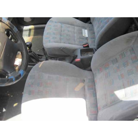 daewoo lanos del año 2000