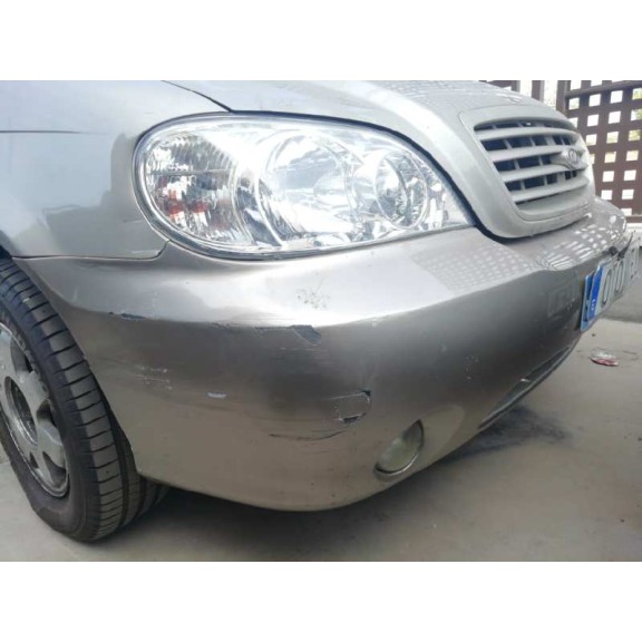 kia carnival ii del año 2002