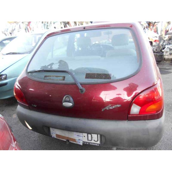 ford fiesta berlina del año 1997