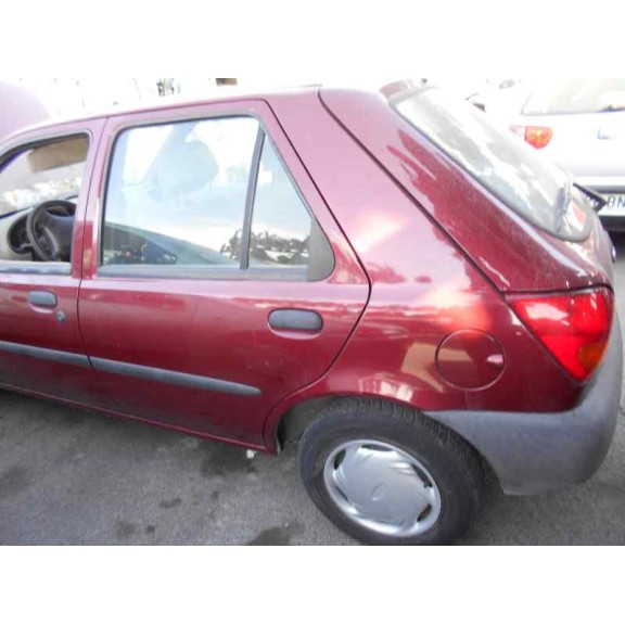 ford fiesta berlina del año 1997