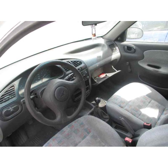 daewoo lanos del año 1999