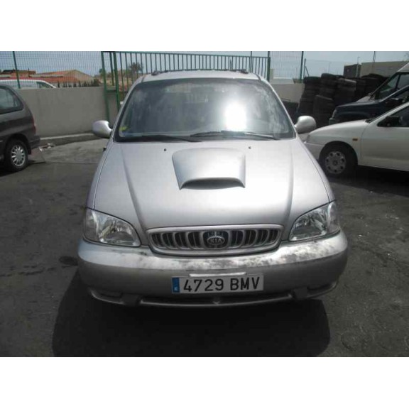 kia carnival del año 2001