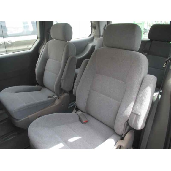 kia carnival del año 2001