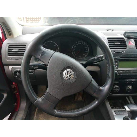 volkswagen golf v berlina (1k1) del año 2004