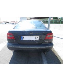 volvo s40 berlina del año 1999