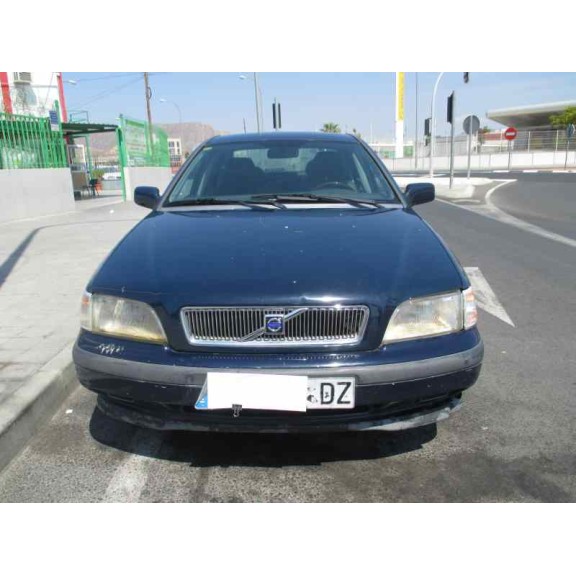 volvo s40 berlina del año 1999