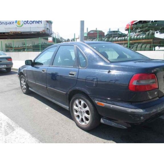 volvo s40 berlina del año 1999