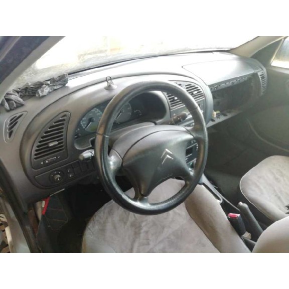 citroën xsara berlina del año 2004