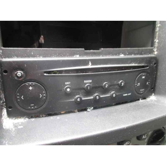 renault trafic combi (ab 4.01) del año 2004