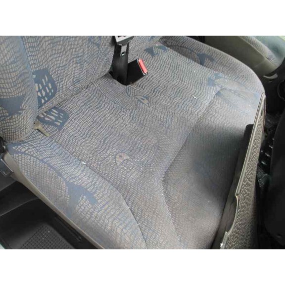 renault trafic combi (ab 4.01) del año 2004