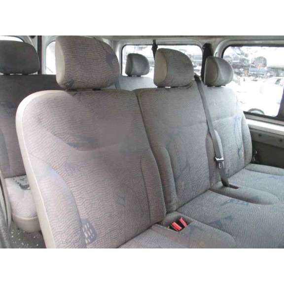 renault trafic combi (ab 4.01) del año 2004