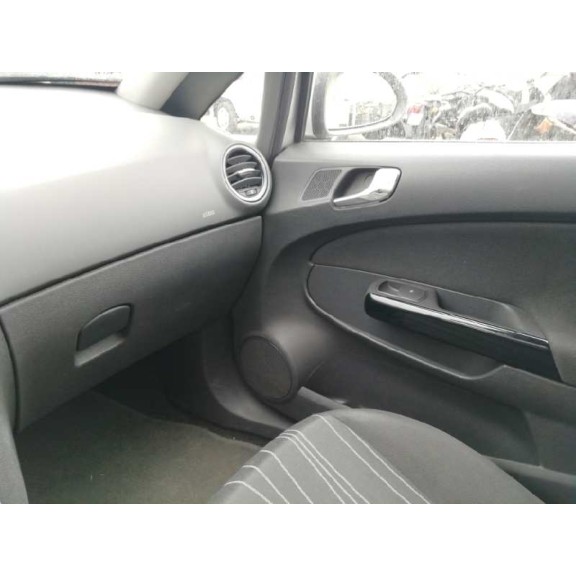 opel corsa d del año 2006