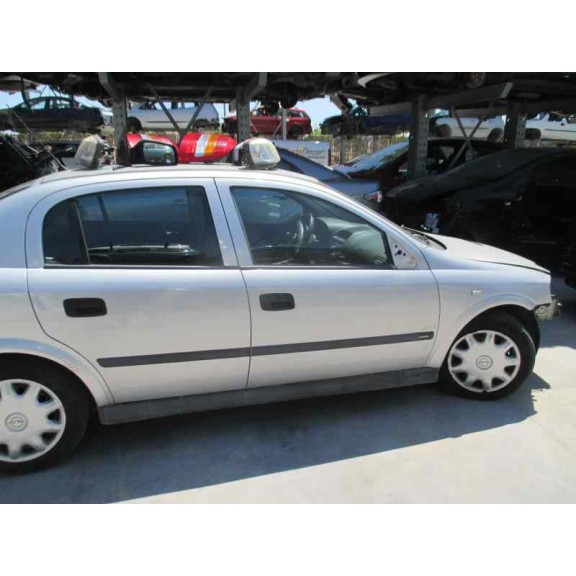 opel astra g berlina del año 1999