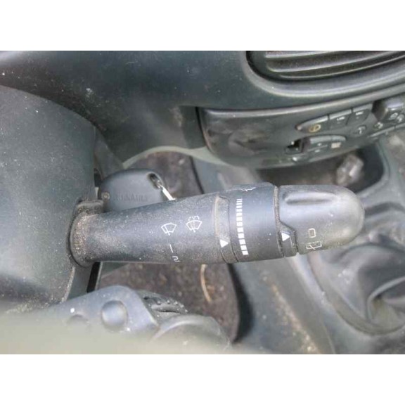 renault megane i berlina hatchback (ba0) del año 1998