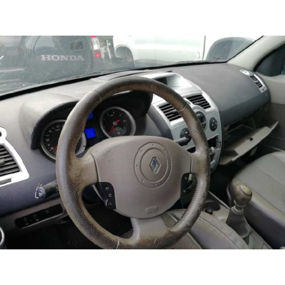 renault megane ii berlina 5p del año 2004