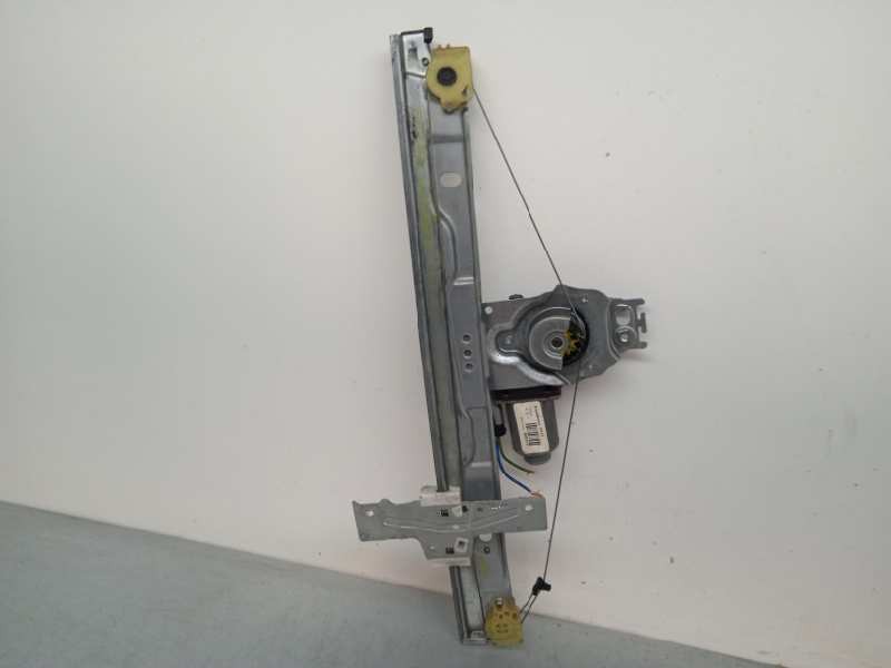 Recambio de elevalunas delantero derecho para peugeot 207 sport referencia OEM IAM 9681182280 ELÉCTRICO 3P 2 PINS