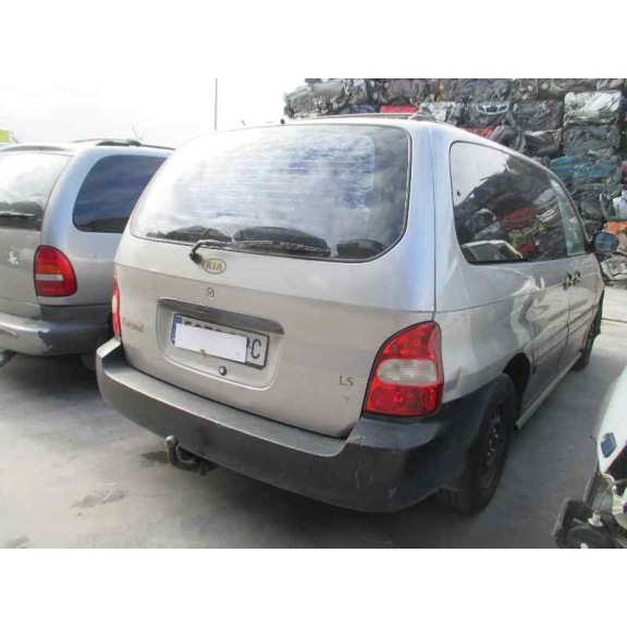 kia carnival del año 2001
