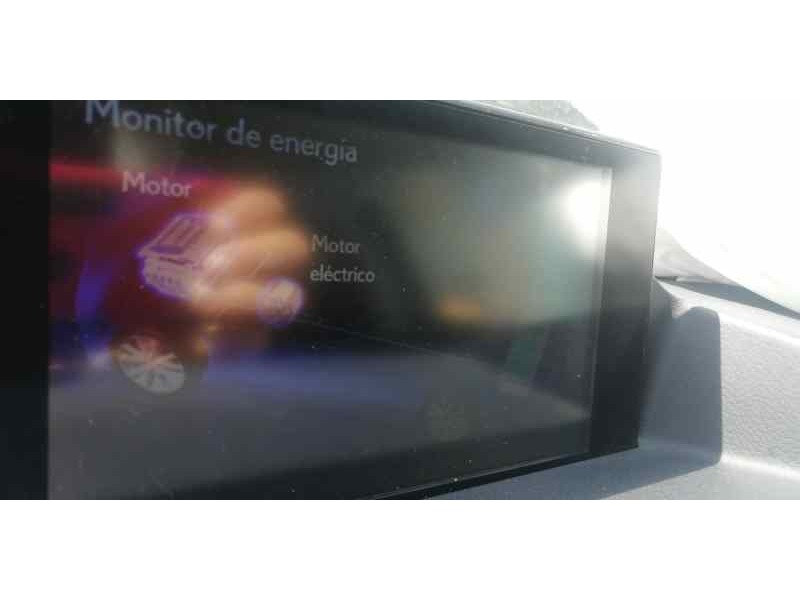Recambio de display para lexus ct 200h referencia OEM IAM 8611176081 PANTALLA MULTIFUNCION SIN NAVEGADOR