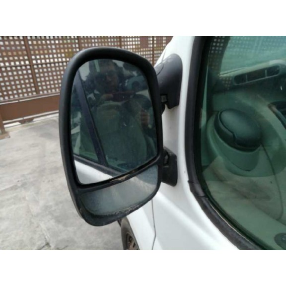 opel vivaro del año 2006