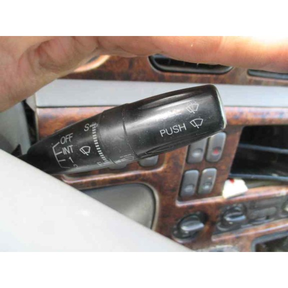 kia carnival del año 2001