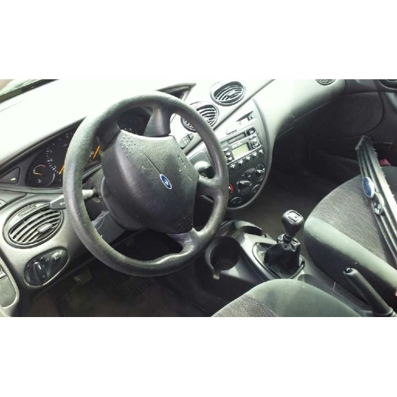 ford focus berlina (cak) del año 1999