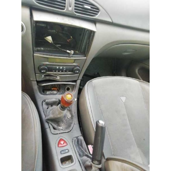 renault laguna ii (bg0) del año 2004