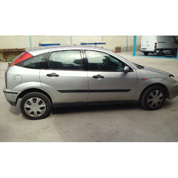 ford focus berlina (cak) del año 1999