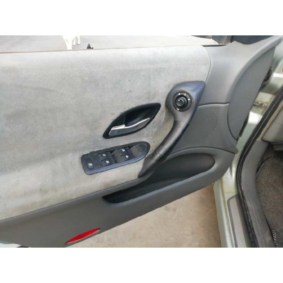 renault laguna ii (bg0) del año 2004