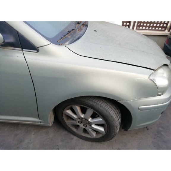 toyota avensis berlina (t25) del año 2006