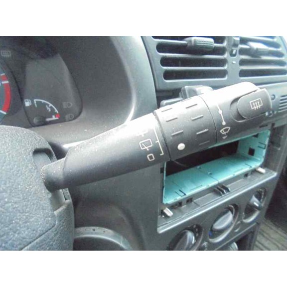 citroën xsara berlina del año 2000