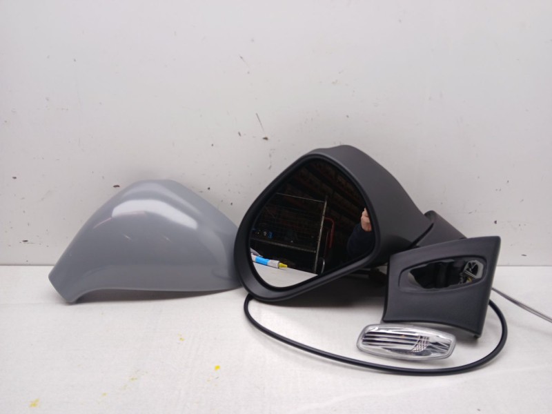 Recambio de retrovisor izquierdo para peugeot 207 1.4 referencia OEM IAM 8149ze nuevo 
