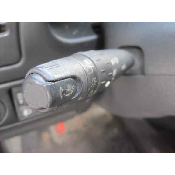 citroën xsara berlina del año 2001