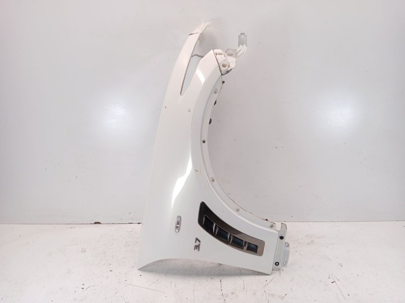 Recambio de aleta delantera derecha para infiniti qx70 3.7 awd referencia OEM IAM F31001CAAA  