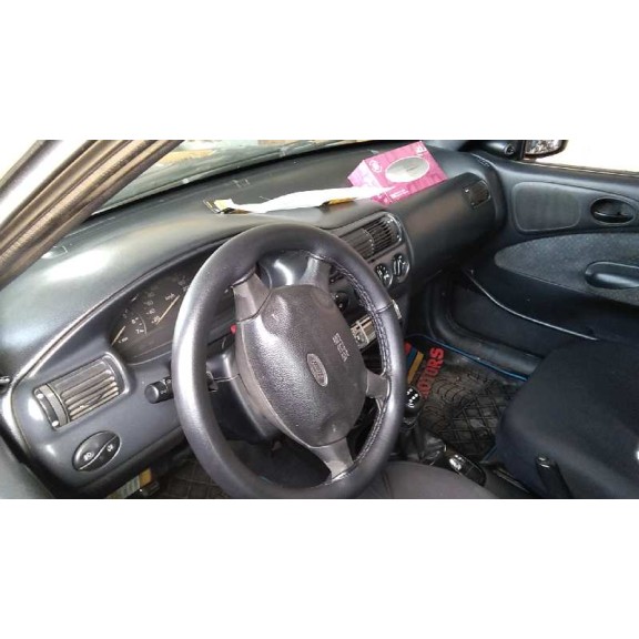 ford escort berlina/turnier del año 1997