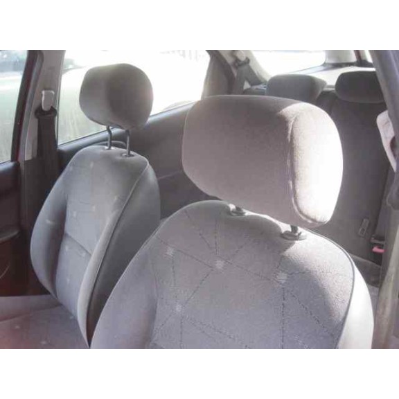 citroën xsara berlina del año 2001